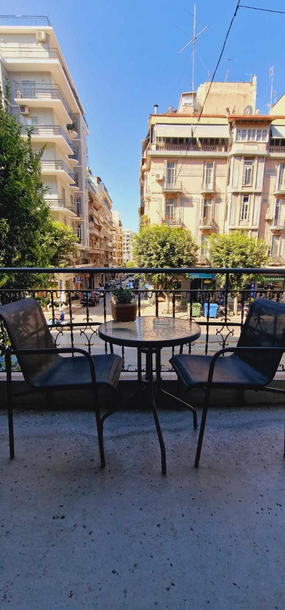 Closer "Egnatia Apartment 2" Thessaloniki Exterior photo