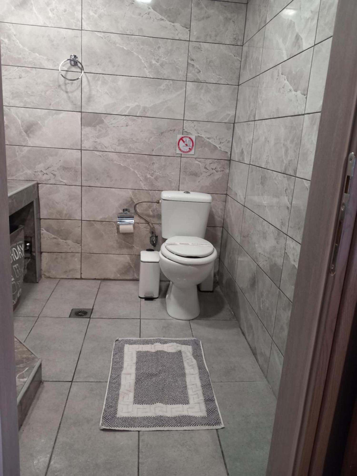 Closer "Egnatia Apartment 2" Thessaloniki Exterior photo