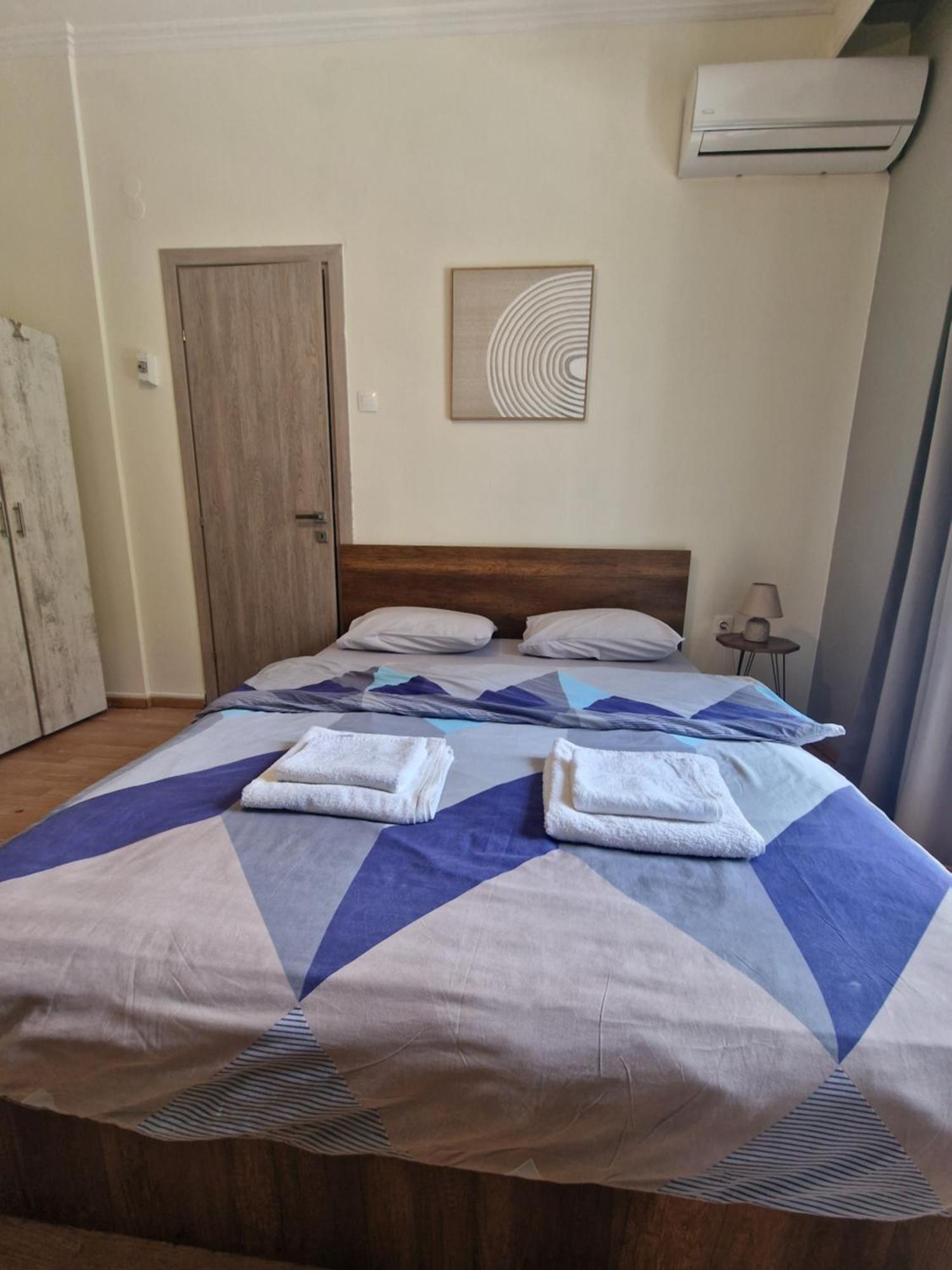 Closer "Egnatia Apartment 2" Thessaloniki Exterior photo