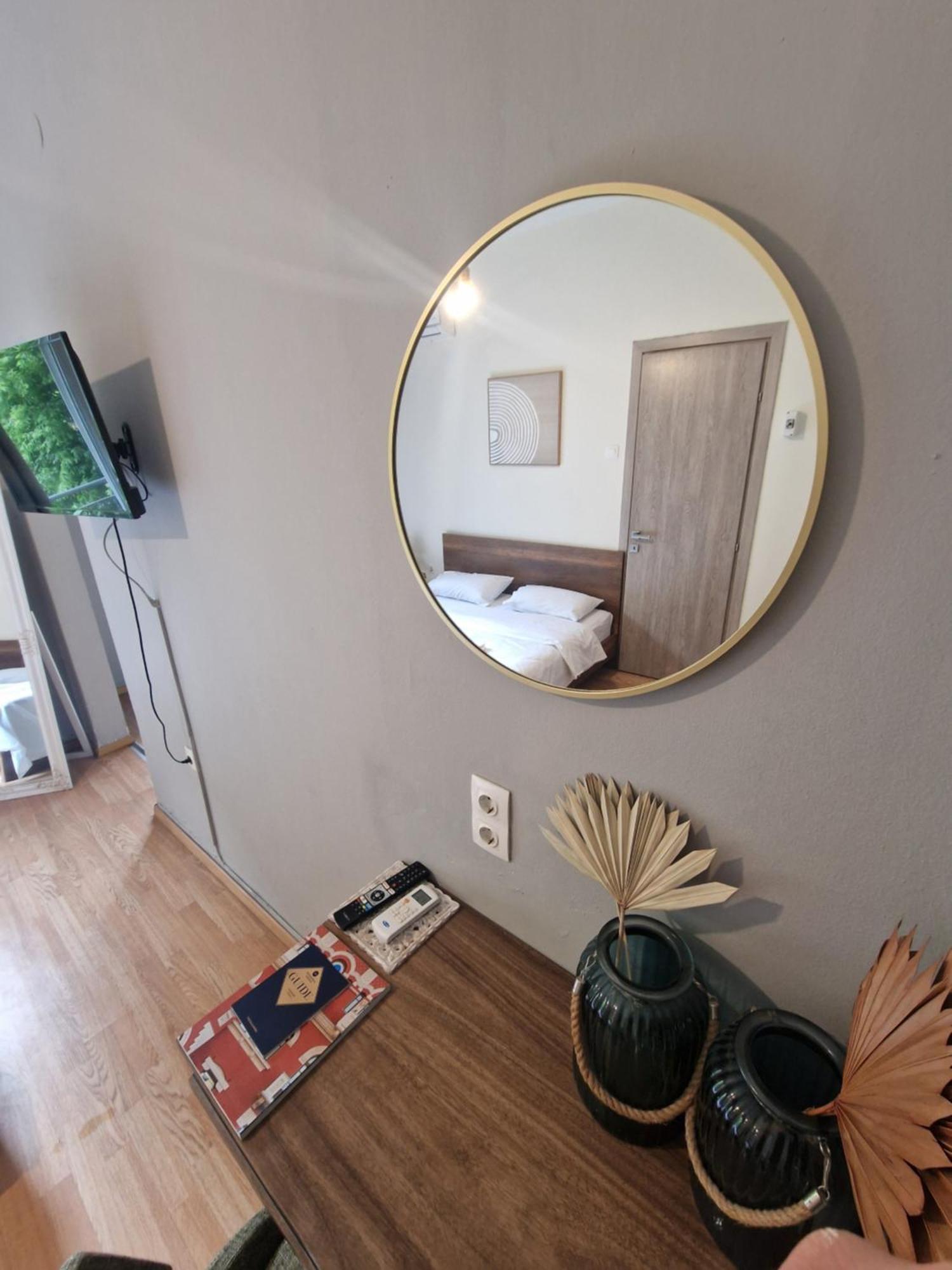 Closer "Egnatia Apartment 2" Thessaloniki Exterior photo